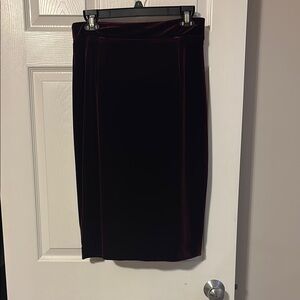 ANTONIO MELANI Burgundy Velvet Knee-Length Pencil Skirt